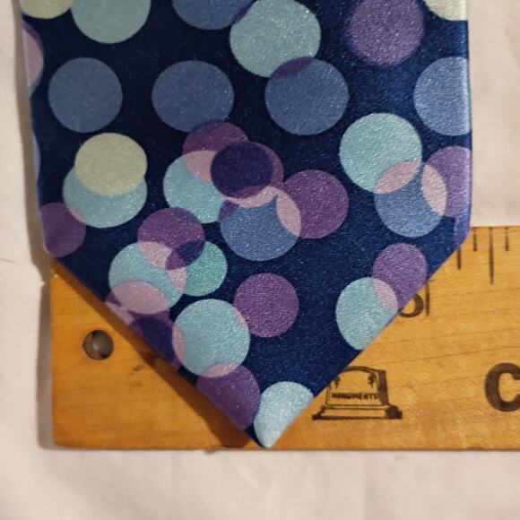Ted Baker London 100% Imported Silk Hand Tailored in the U.S.A. Tie Blue Circles - Picture 8 of 9